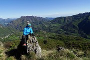 46 Sui cocuzzoli  di vetta con vista in Val Taleggio